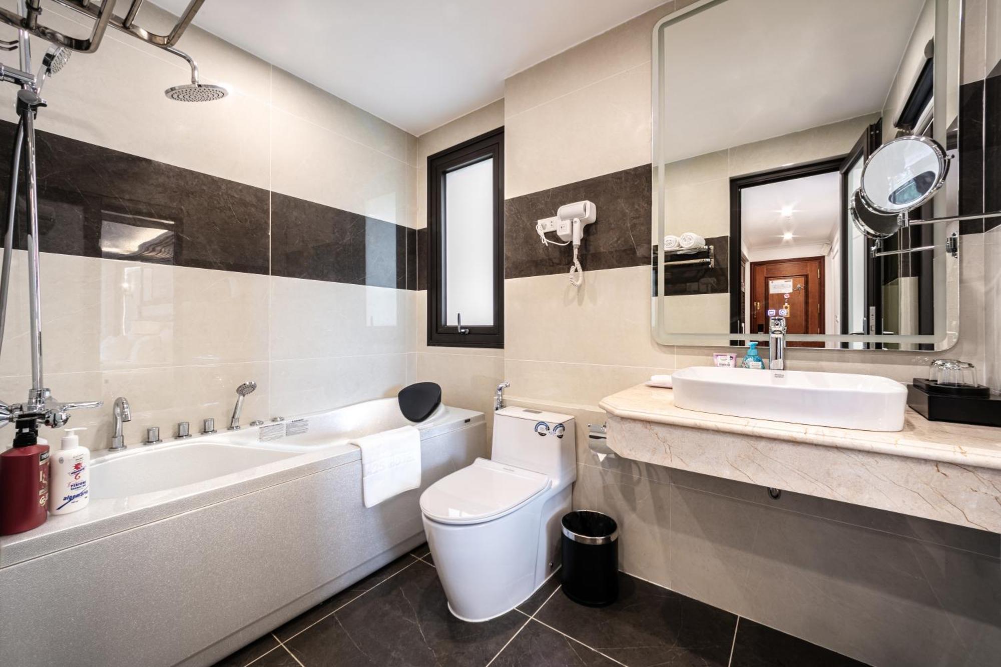 A25 Hotel - 16 Mieu Dam Ханой Экстерьер фото